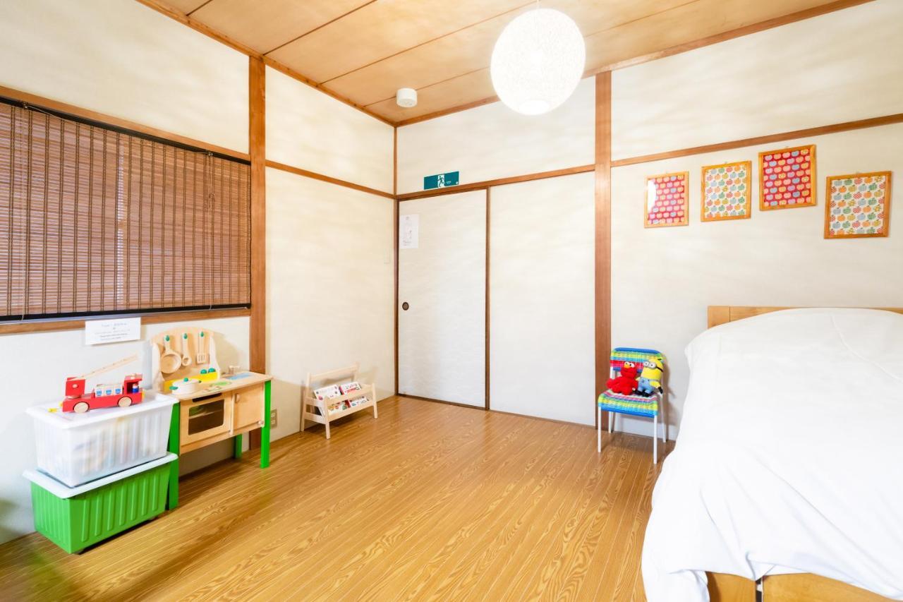 Chikyuutabikazoku Usj Apartment Osaka Exterior photo